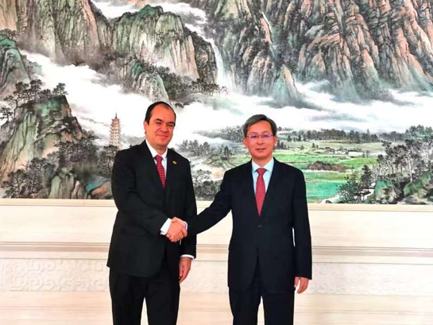 Embajada de Colombia en China y el Comité Central del PCCh buscan fortalecer la relación bilateral