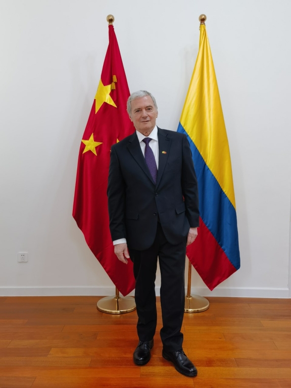 Embajador de Colombia  ante la República Popular China