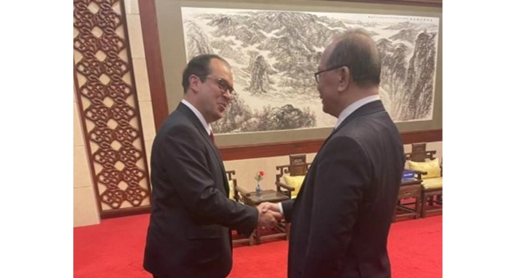 Embajada de Colombia en China dialoga sobre temas estratégicos con el Representante Especial del Presidente Xi Jinping para Latinoamérica, Embajador Qiu Xiaoqi