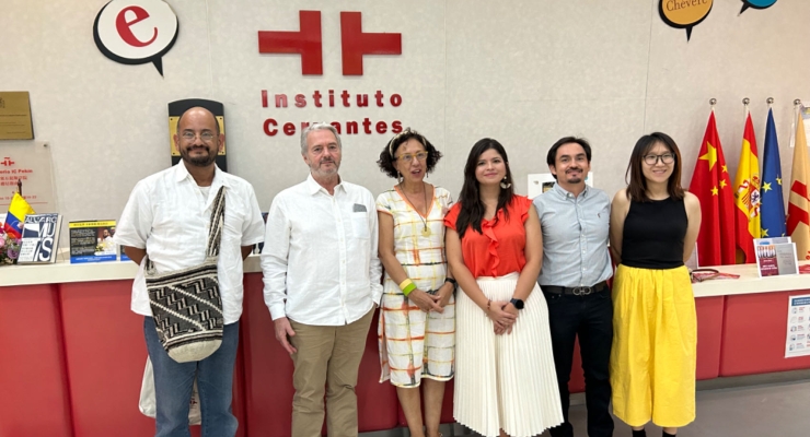 Embajada de Colombia en China y el Instituto Cervantes de Pekín celebran la vida y obra de Álvaro Mutis